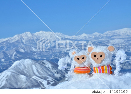 白猿(自作)と雪山 白猿(自作)と雪山 14195166