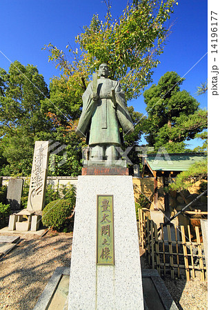 10月愛知 豊臣秀吉像(秀吉誕生の地・常泉寺) 14196177