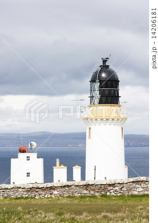 Dunnet Head Lighthouse with Orkney in the background, Highlands, 14206181