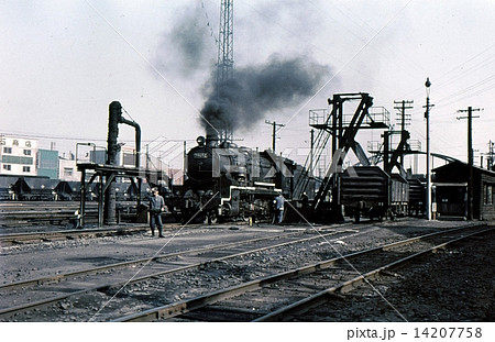 直方機関区 昭和43年 9600蒸気機関車 九州筑豊本線 の写真素材