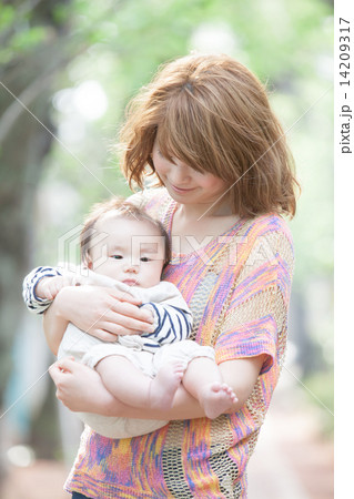 A Merry Girl 4 months old A Merry Girl 4 months old 14209317
