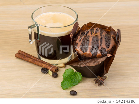 Coffee with cupcake 14214286