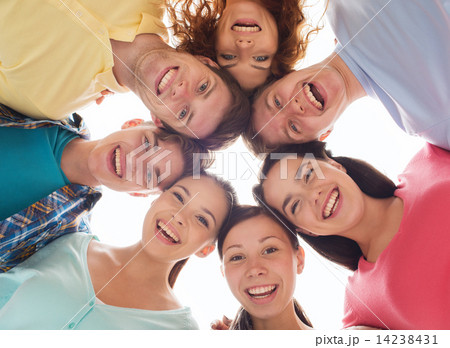 group of smiling teenagers 14238431