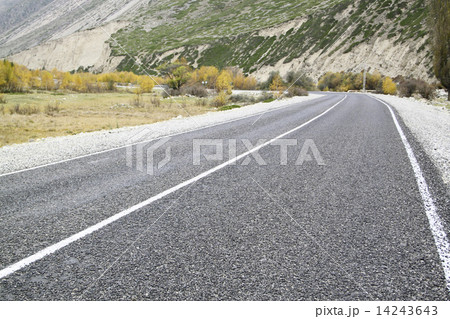 Rotate the asphalt road in the mountains Rotate the asphalt road in the mountains 14243643