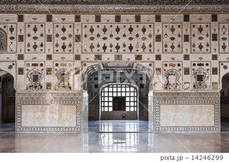 Pattern on the palace, Jaipur 14246299