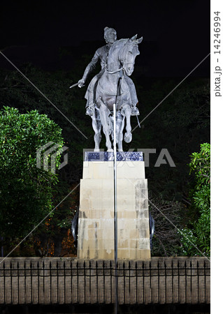Chhatrapati Shivaji statue 14246994