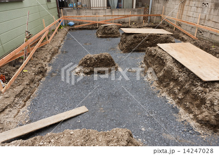 住宅建設　基礎工事　 14247028