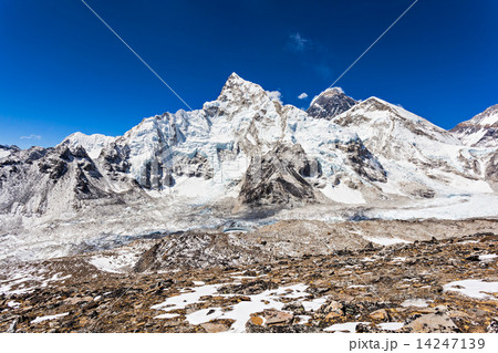 Everest landscape, Himalaya 14247139