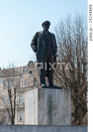 Lenin monument 14248868