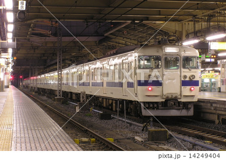 ［JJ］夜の常磐線415系電車（中距離電車） 14249404