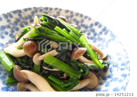小松菜としめじのおいしい炒め物 14251213