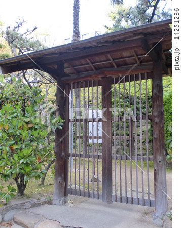 木造門の写真素材 木造門の写真素材