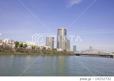 大阪桜ノ宮の川沿いの風景 14252732