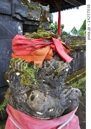 Closeup of traditional Balinese God statue 14257016