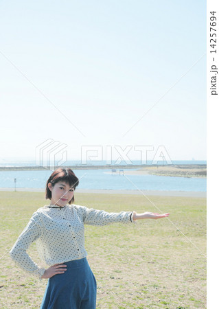 女性 14257694