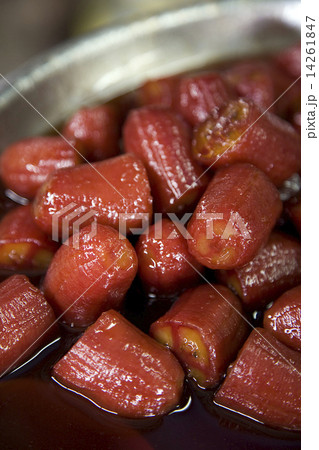 Thai style boiled bananas in syrup 14261847