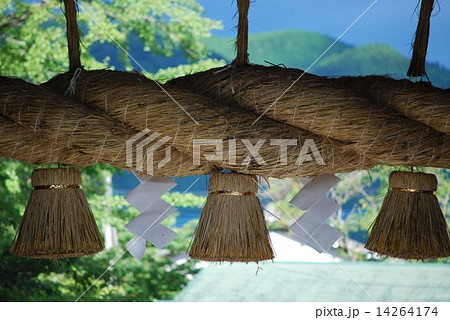 shimenawa--sacred rope 14264174
