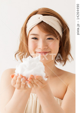 A Merry Girl A Merry Girl 14264490