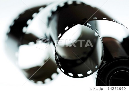 クルクル巻いたフィルム 14271040