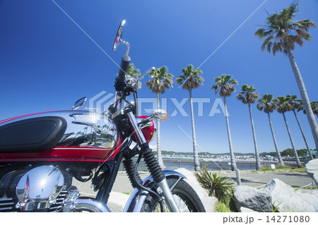 青空と赤いオートバイ 青空と赤いオートバイ 14271080