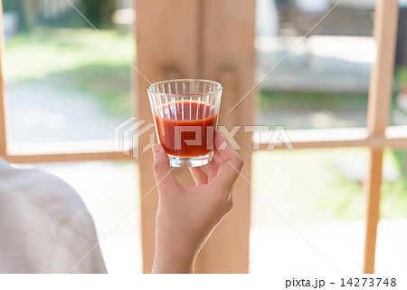 トマトジュース 14273748