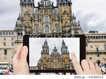 taking photo of Cathedral Santiago de Compostela 14280215