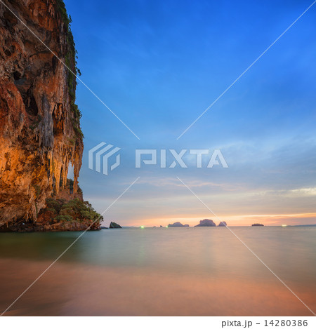 beautiful sunset with colorful sky 14280386