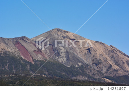 霧島連山「高千穂峰」 霧島連山「高千穂峰」 14281897