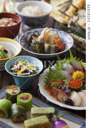会席料理の酢の物 14281939