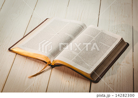 An Open bible 14282300