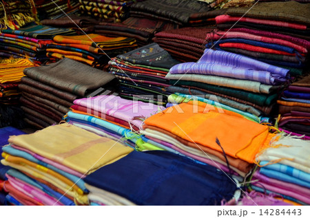 ラオス伝統の織物 14284443