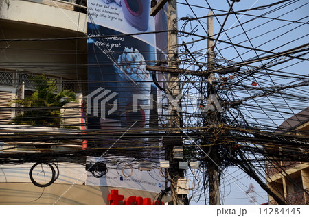 ラオス 絡まる電線 ラオス 絡まる電線 14284445