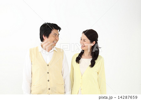 仲良しミドル夫婦 14287659