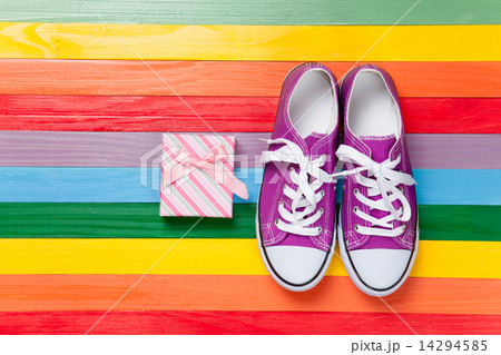 Gumshoes with white shoelaces 14294585