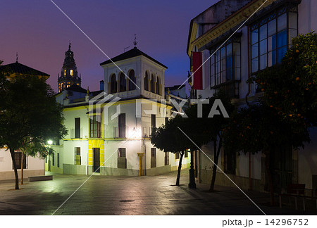 Streets of old Cordoba in early morning Streets of old Cordoba in early morning 14296752