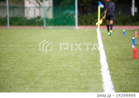 サッカー副審の写真素材