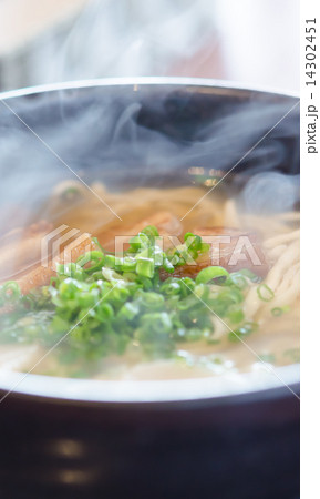 沖縄そば ソーキそば 沖縄料理 食べ物 沖縄そば ソーキそば 沖縄料理 食べ物 14302451