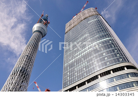 工事中の東京スカイツリー 14303345