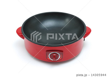 red frying pan red frying pan 14305944