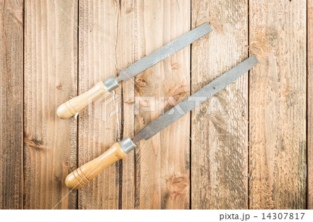 使い古したヤスリ 14307817