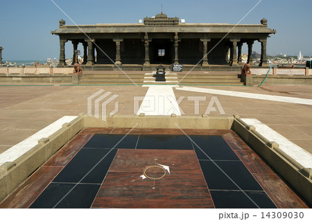 Swami Vivekananda memorial, Mandapam, Kanyakumari, Tamilnadu Swami Vivekananda memorial, Mandapam, Kanyakumari, Tamilnadu 14309030