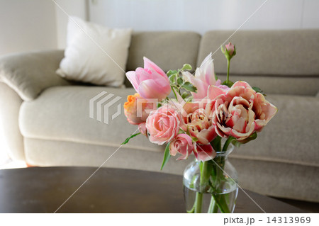 花とソファ 14313969