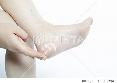女性　足　脚　美容　ケア　クリーム　かかと　角質　ビューティー 14313998