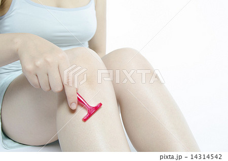 女性　足　脚　美容　ケア　レーザー　剃る　ビューティー 14314542