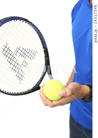 テニスをするアジア人男性 テニスをするアジア人男性 14317546
