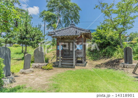 甚兵衛渡し跡に建つ甚兵衛供養堂 甚兵衛渡し跡に建つ甚兵衛供養堂 14318901