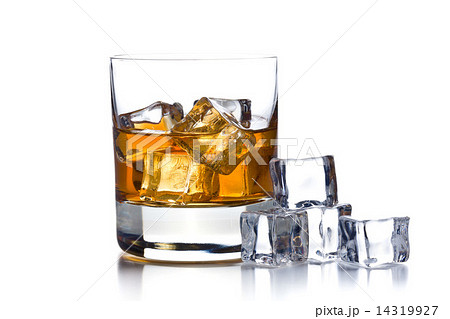 whiskey with ice in glass whiskey with ice in glass 14319927