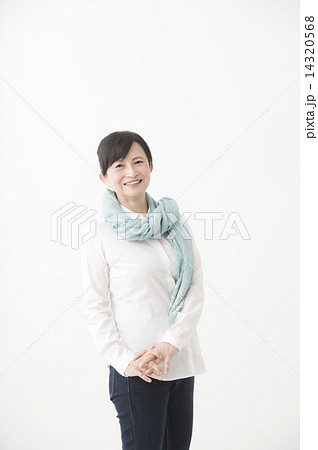 女性（ミドル） 14320568