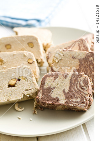 pieces of tasty halva 14321539