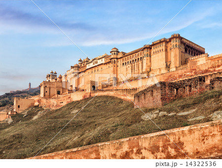 View of Amber fort, Jaipur, India 14322536